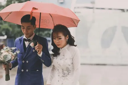 Wedding photo: bride selfie woman ao dai